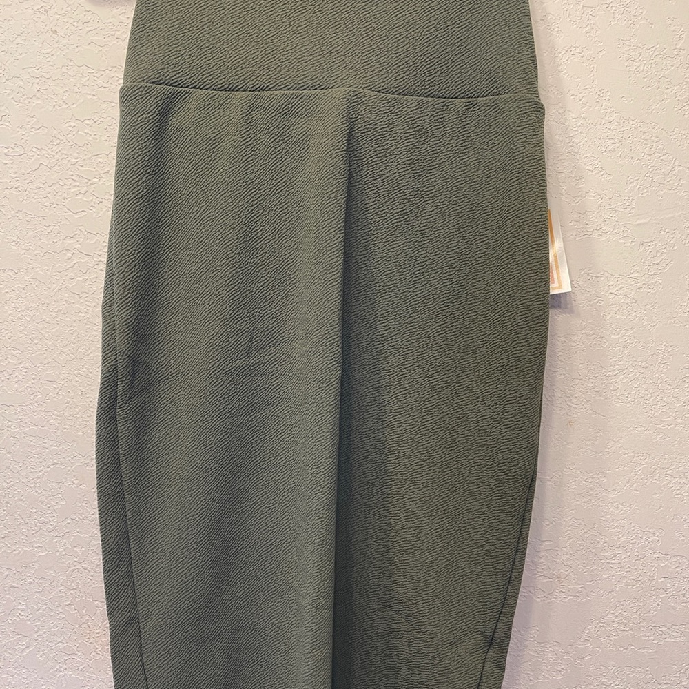 NWT Lularoe Cassie